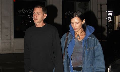 bella hadid hip|bella hadid boyfriend.